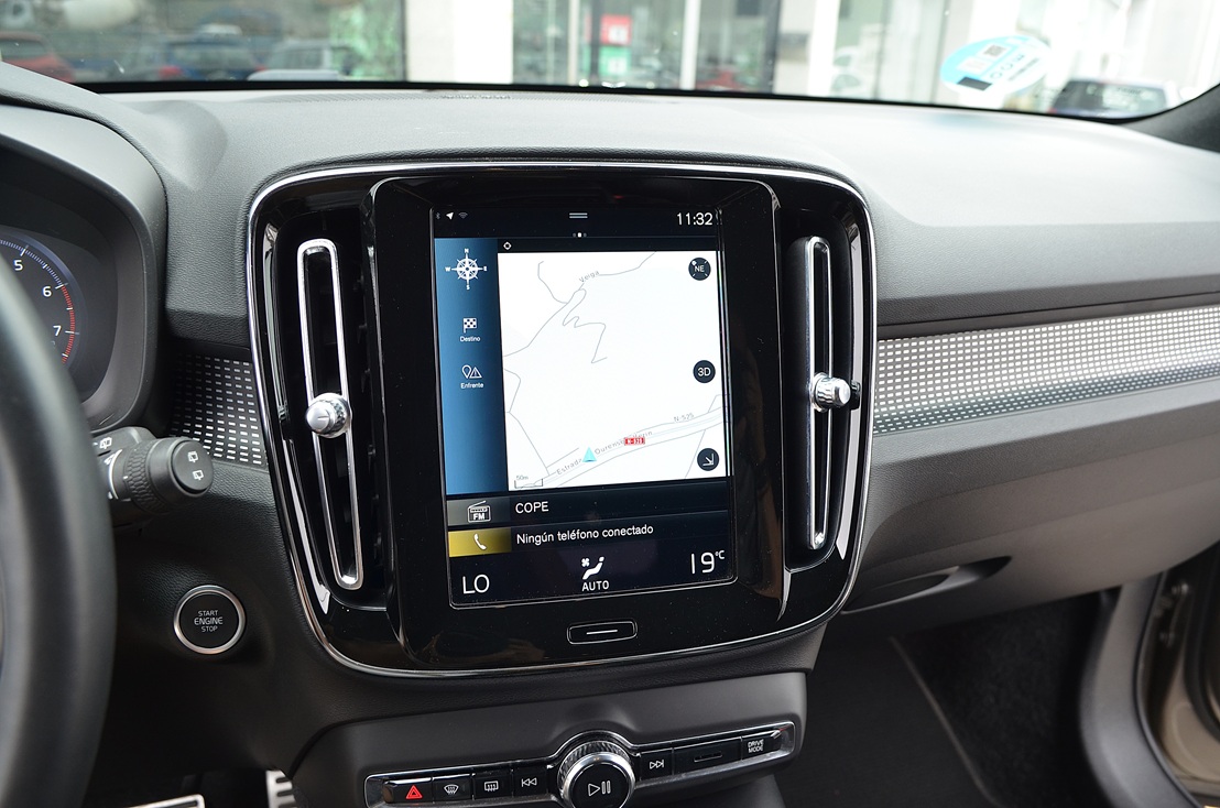 Volvo XC40 R-Design B5 197cv Hibrido, miniatura 10