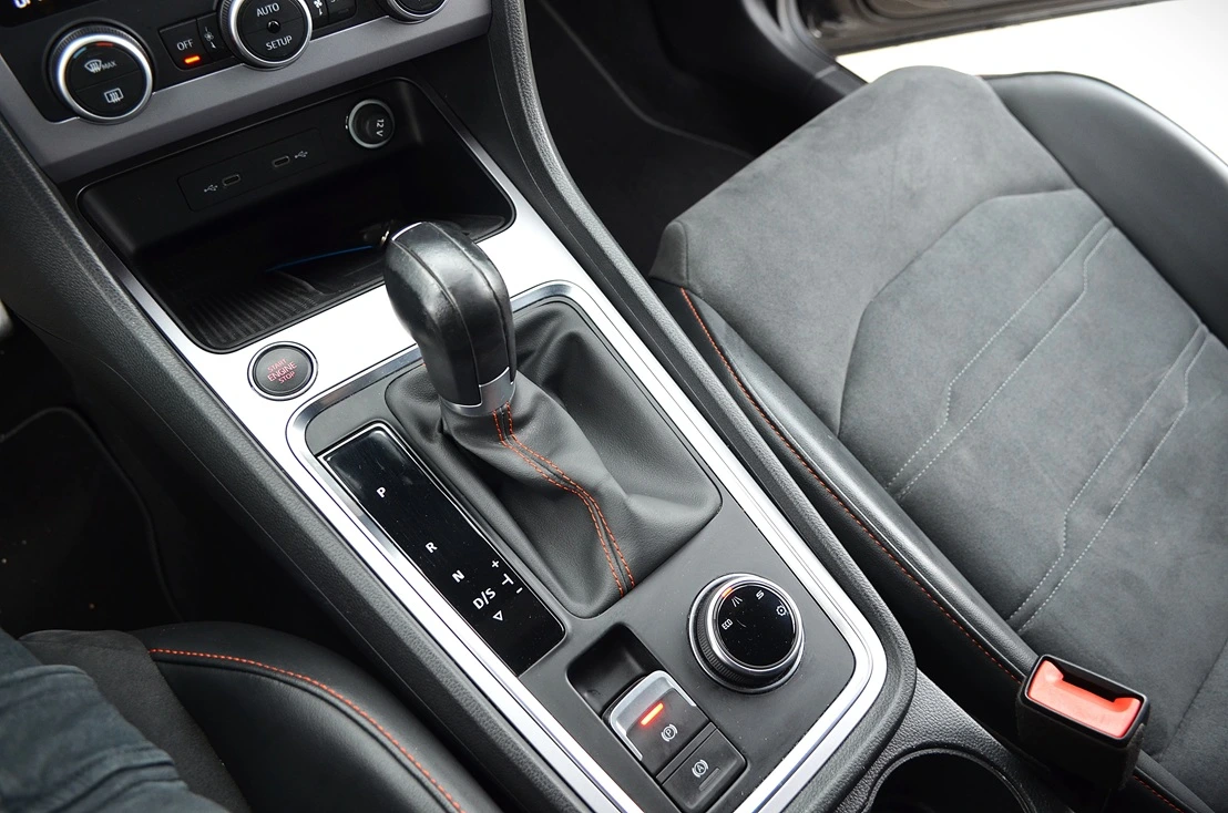 SEAT Ateca 2.0 TDi 150cv FR DSG Black Edition, miniatura 10