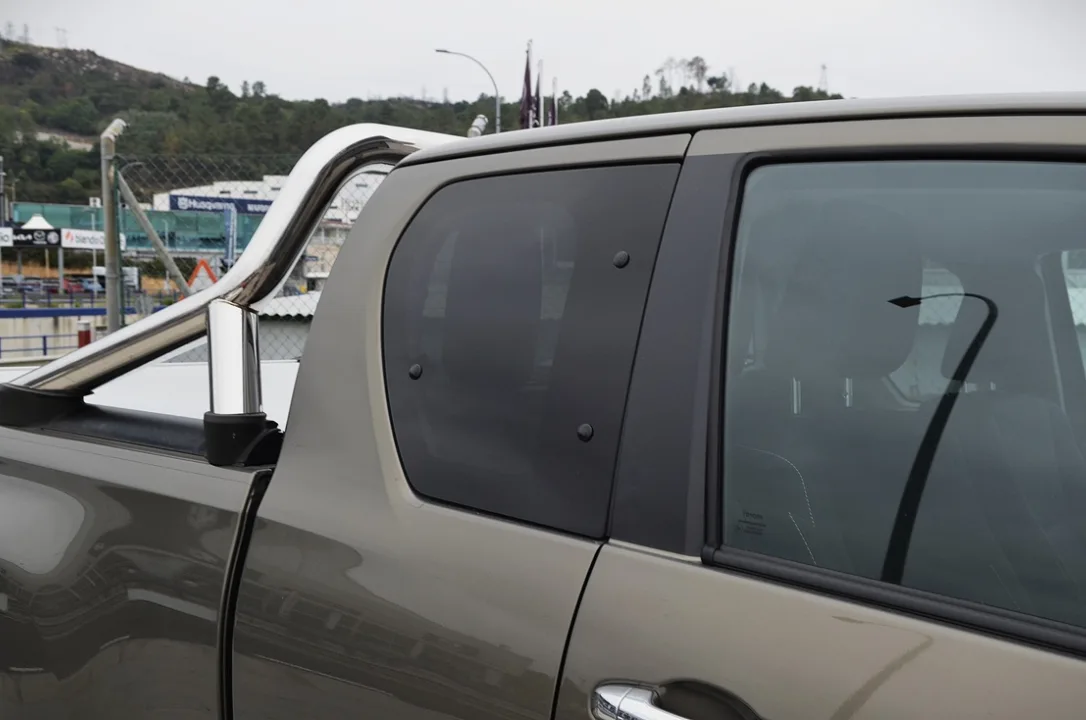 Toyota Hilux 2.4 D4D Cabina VX Comfort, miniatura 21