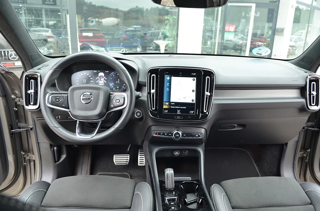 Volvo XC40 R-Design B5 197cv Hibrido, miniatura 6