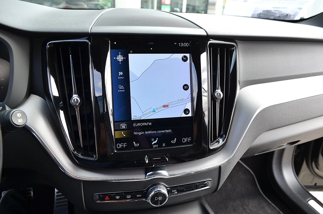 Volvo XC60  2.0 B4 D AWD R-Design Autom, miniatura 4
