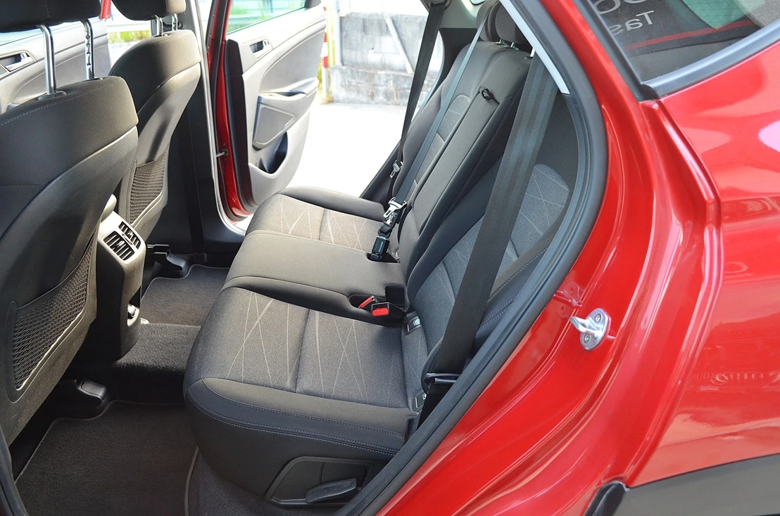 Hyundai Tucson 1,6 CRDi 136cv Diesel/ Hibrido 7-DCT Autom., miniatura 8