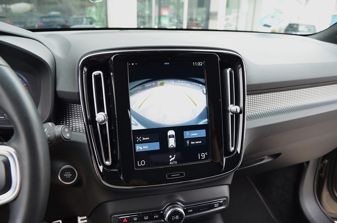 Volvo XC40 R-Design B5 197cv Hibrido, miniatura 12