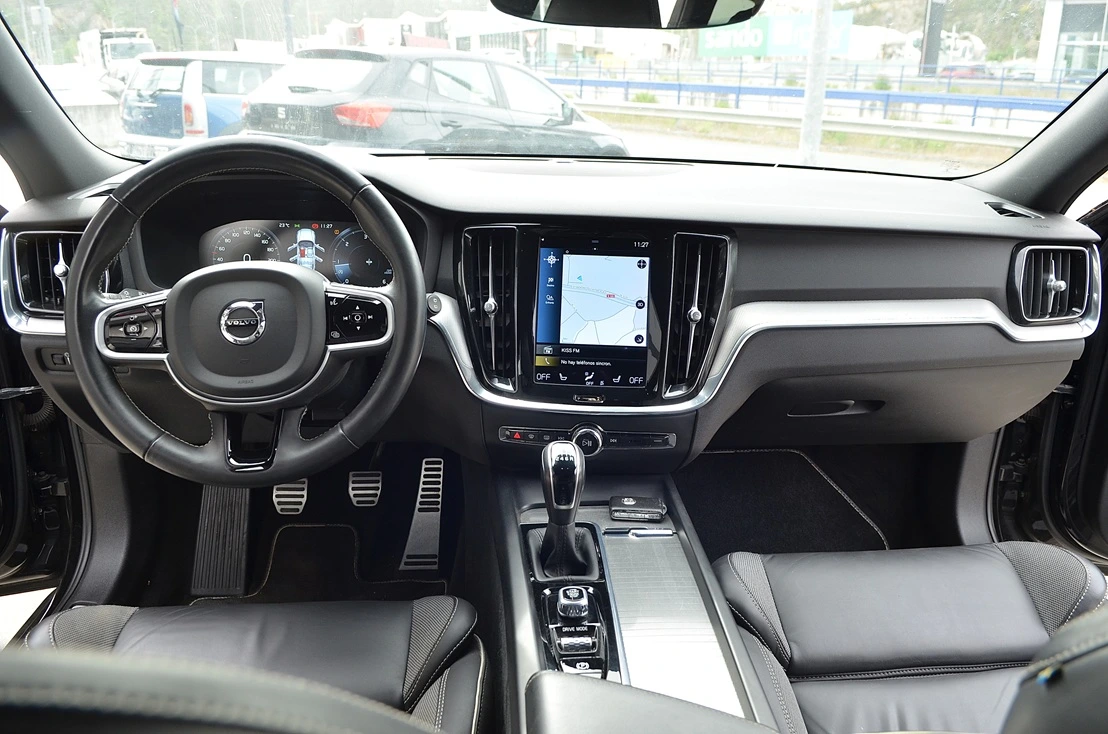 Volvo V60 2.0 D3 150cv R-Design Exclusive 5p, miniatura 6