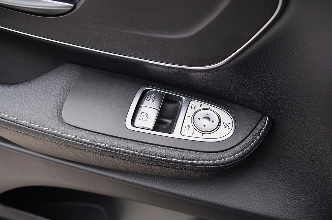 Mercedes-Benz Clase V Mercedes Clase V 250 d Avantgarde Largo 190cv 7 Plazas Autom., miniatura 17