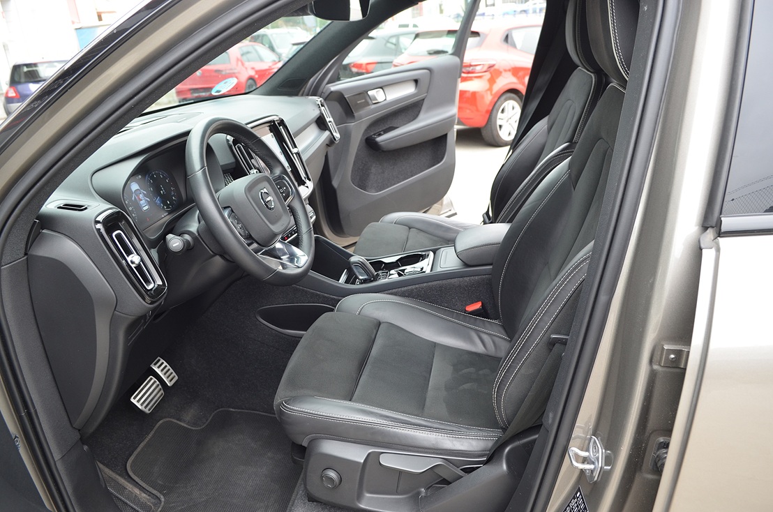 Volvo XC40 R-Design B5 197cv Hibrido, miniatura 5