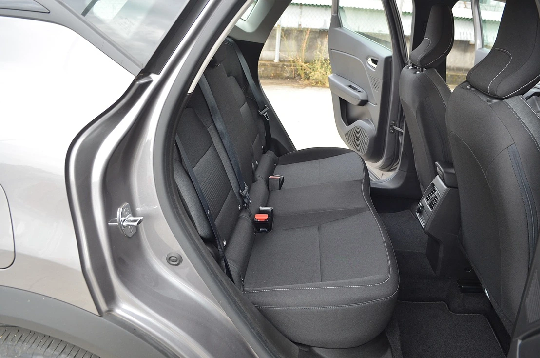 Renault Captur II 1.5 Dci 115cv Autom. 7Vel. Business 5p., miniatura 7