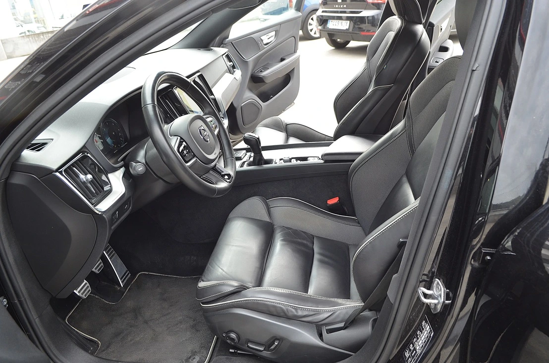 Volvo V60 2.0 D3 150cv R-Design Exclusive 5p, miniatura 5