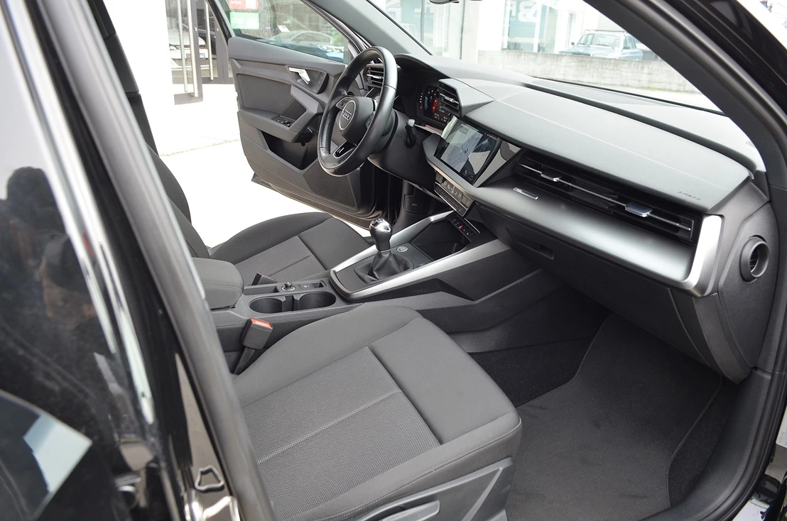 Audi A3 2.0 tdi 116cv Sportback 5p., miniatura 7
